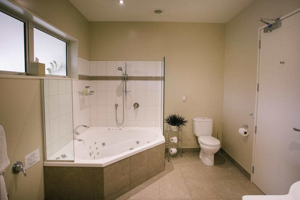 Riverview Terrace Wanaka Exterior photo